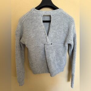 Hippie Rose women's XS crop sweater with back detail